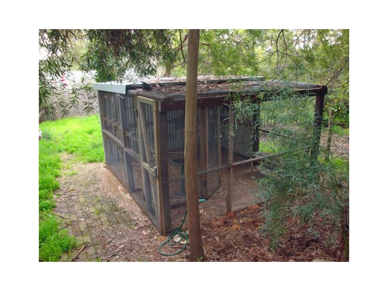 10 Northward Rd, Roleystone WA 6111