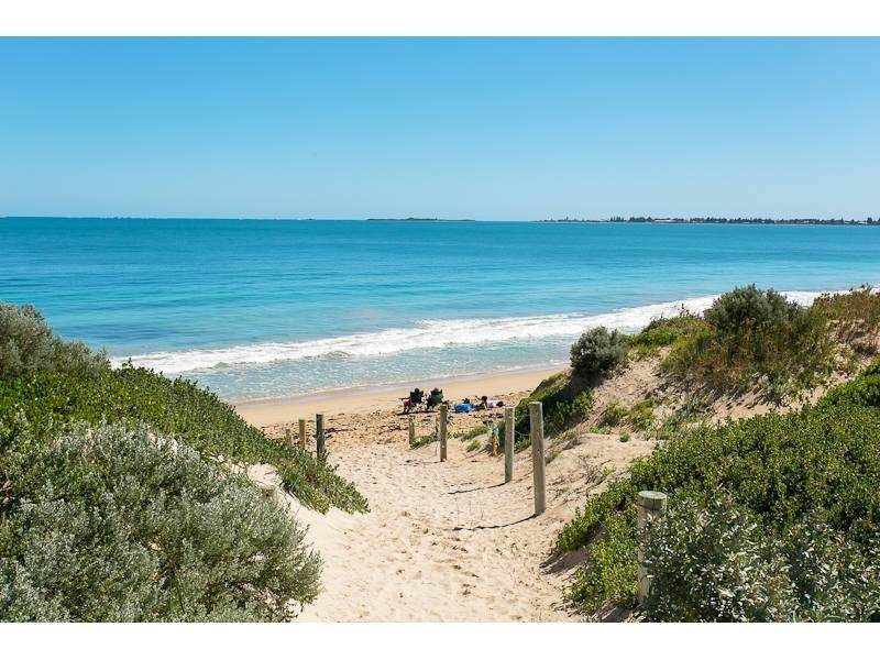 10 St Malo Cove, Warnbro WA 6169