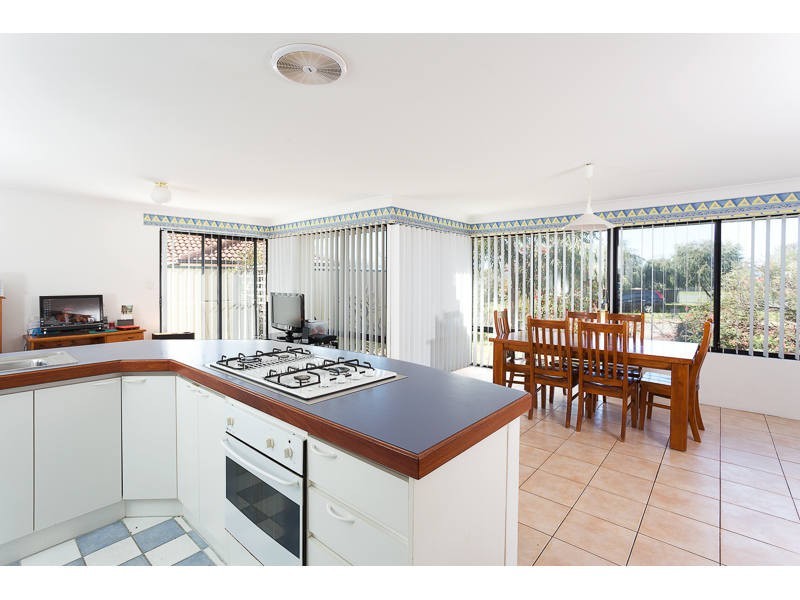 52 Congdon Avenue, Beeliar WA 6164