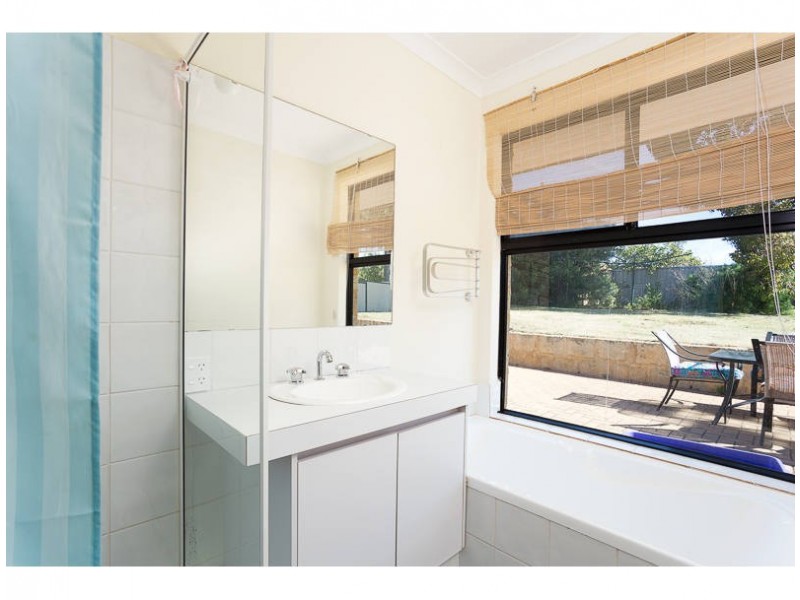 52 Congdon Avenue, Beeliar WA 6164