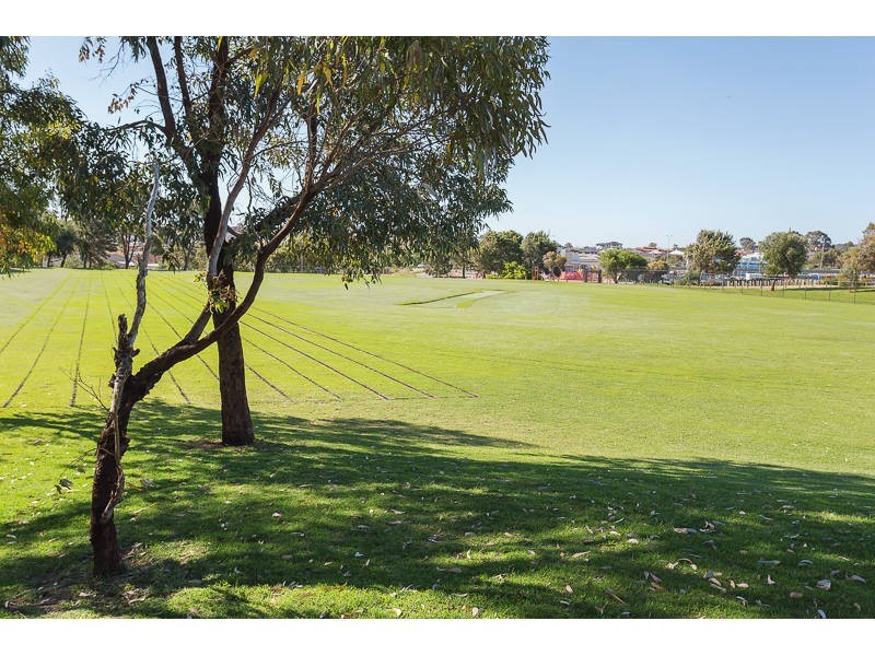 52 Congdon Avenue, Beeliar WA 6164