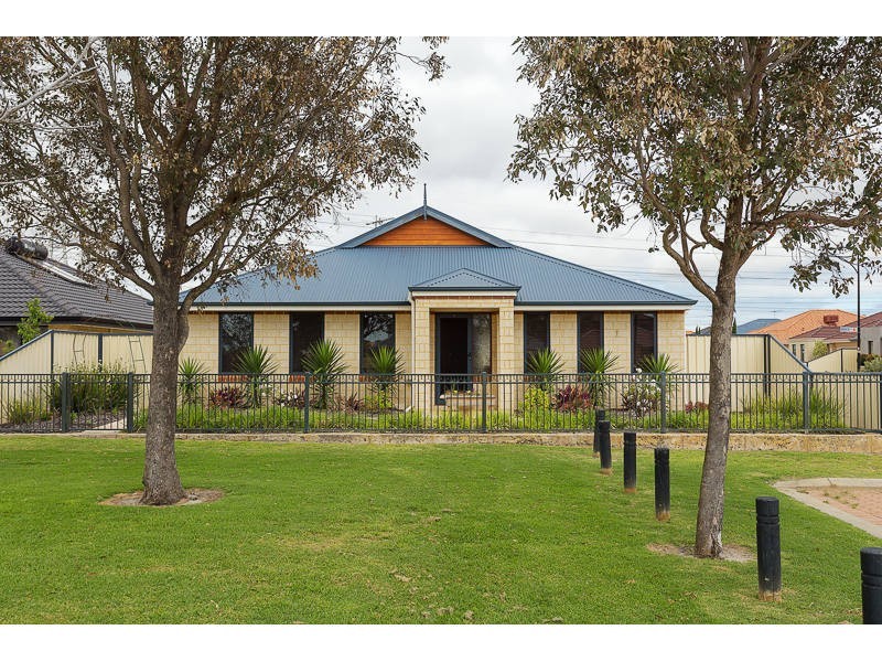 1 Brock Lane, Success WA 6164