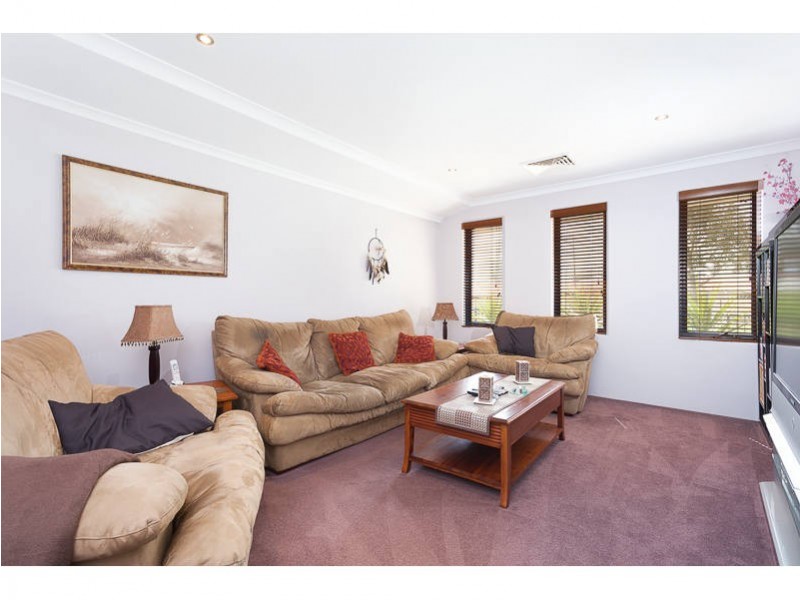 1 Brock Lane, Success WA 6164