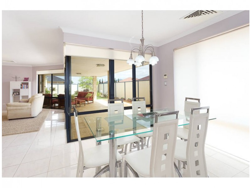 1 Brock Lane, Success WA 6164