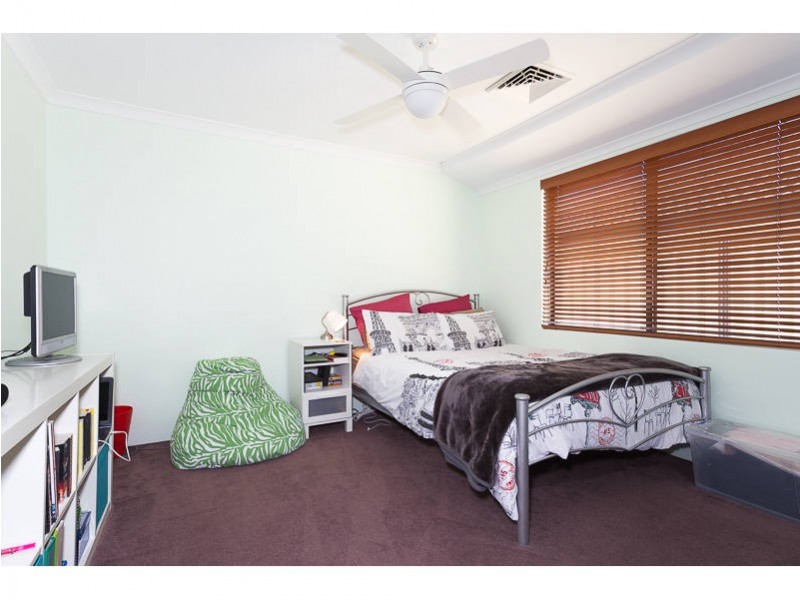 1 Brock Lane, Success WA 6164