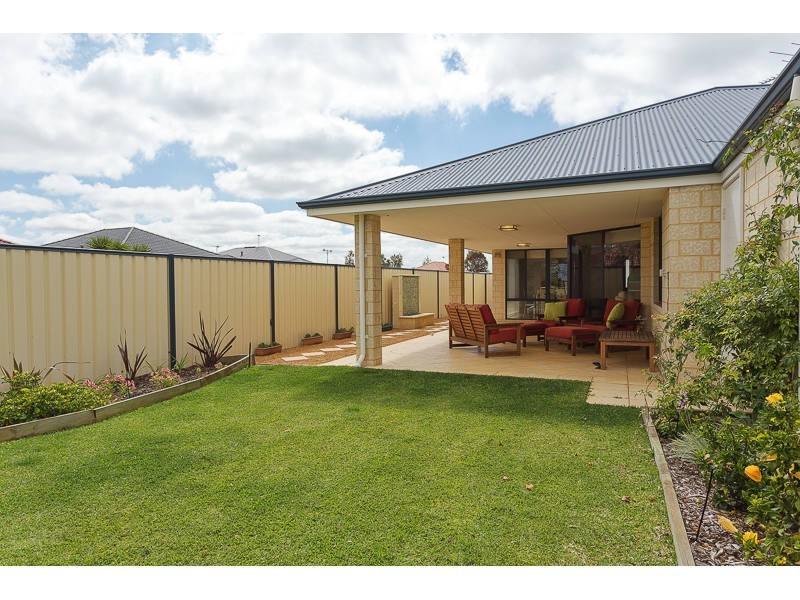 1 Brock Lane, Success WA 6164