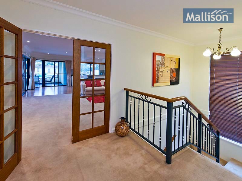 18 Moness Street, Shelley WA 6148