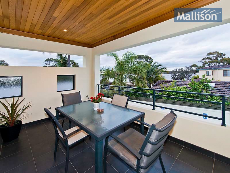 18 Moness Street, Shelley WA 6148