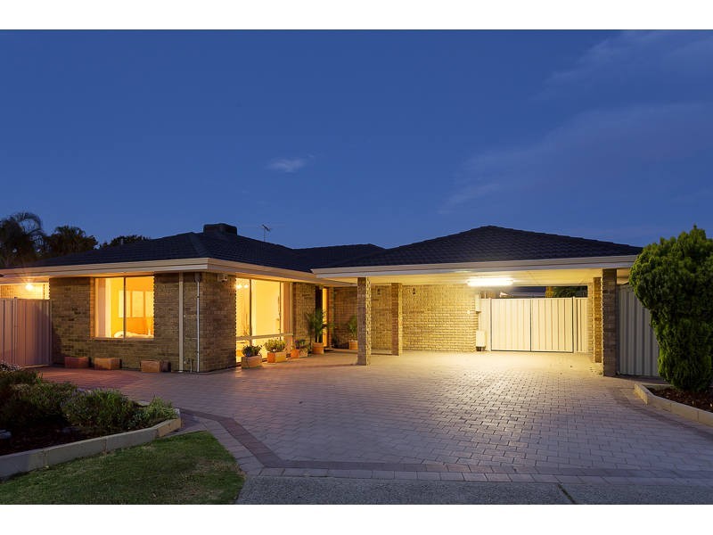4 Dixey Court, Leeming WA 6149