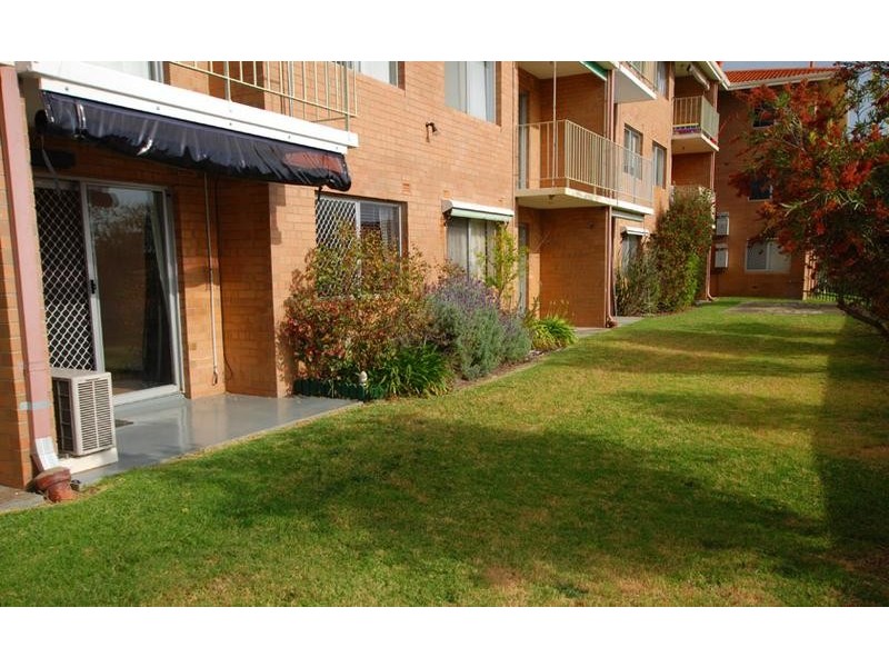 9/150 Healy Rd, Hamilton Hill WA 6163