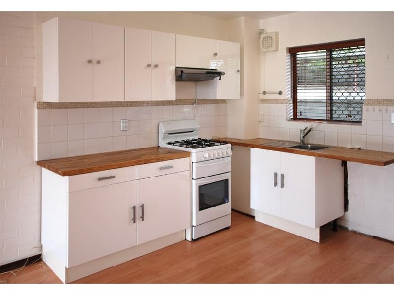 9/150 Healy Rd, Hamilton Hill WA 6163