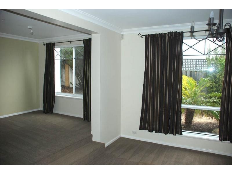 11 Long Beach Promenade, Mindarie WA 6030