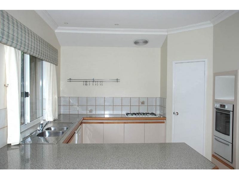 11 Long Beach Promenade, Mindarie WA 6030