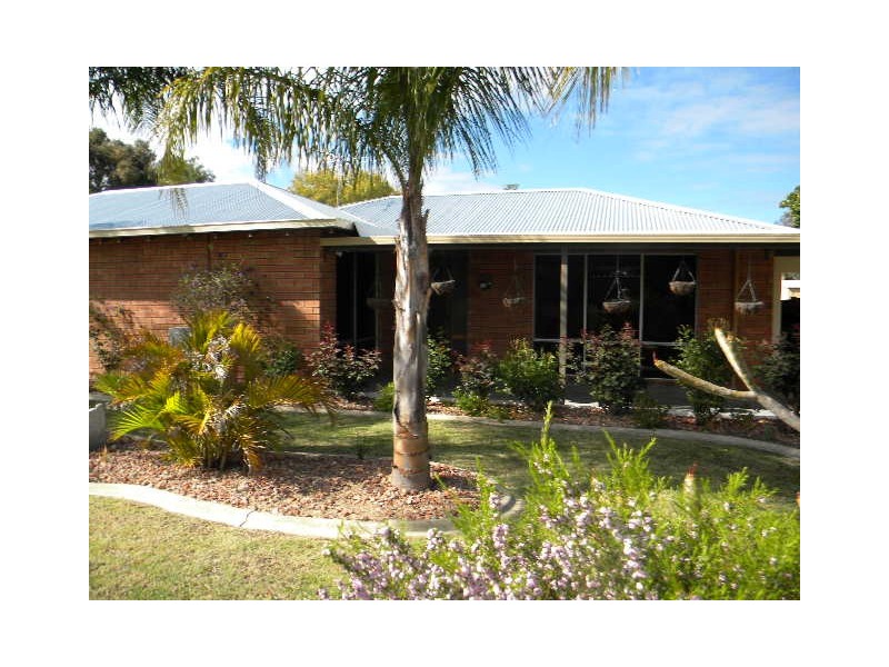 18 Brumby Place, Armadale WA 6112