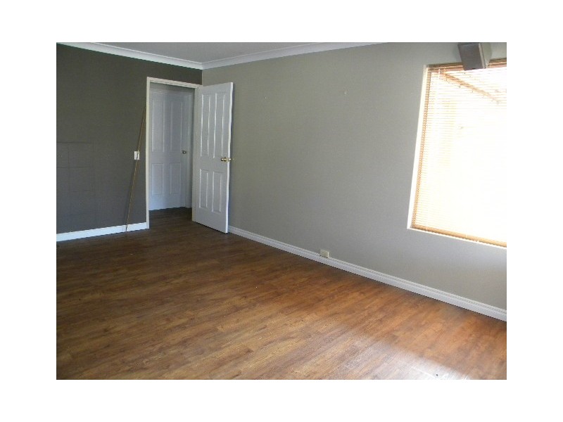 18 Brumby Place, Armadale WA 6112