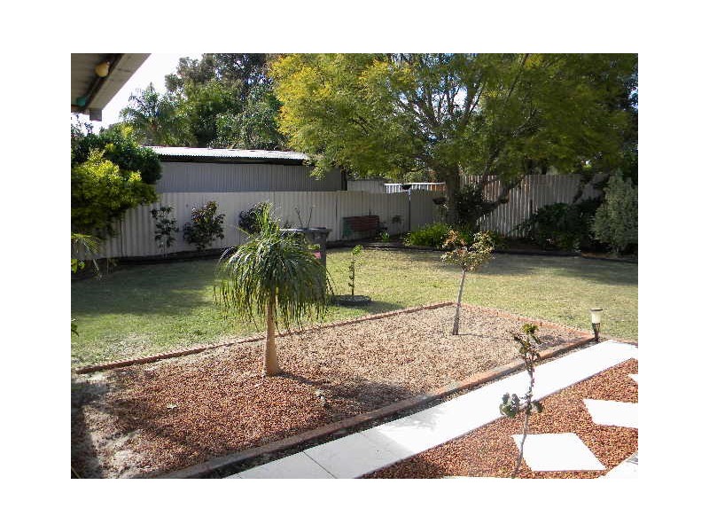 18 Brumby Place, Armadale WA 6112