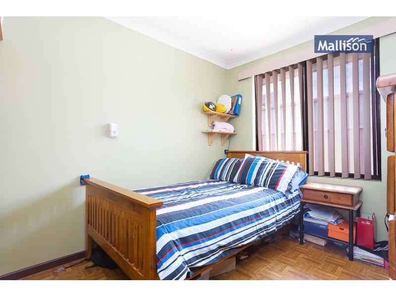 2 Golden Crescent, High Wycombe WA 6057