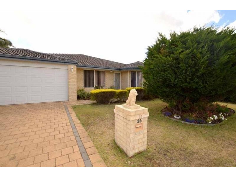 35 Eastwood Parade, Canning Vale WA 6155