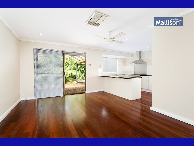 17 Burnett Avenue, Leeming WA 6149