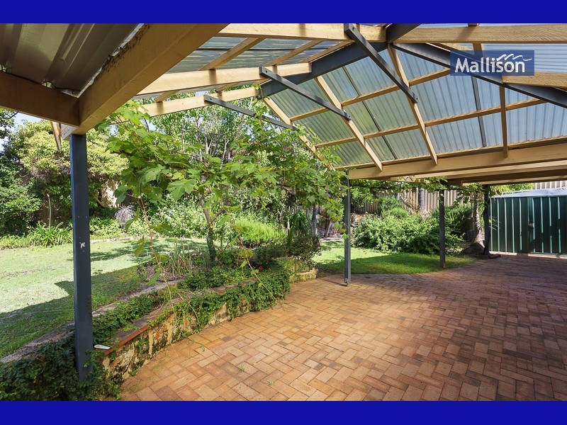 17 Burnett Avenue, Leeming WA 6149