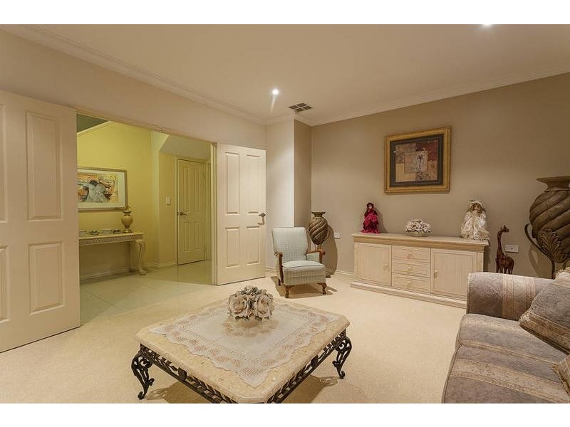 9 Dorchester Turn, Canning Vale WA 6155