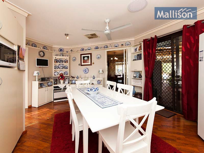 25 Bardwell Street, Thornlie WA 6108