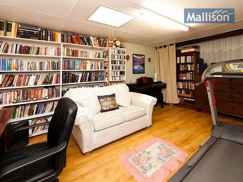 25 Bardwell Street, Thornlie WA 6108