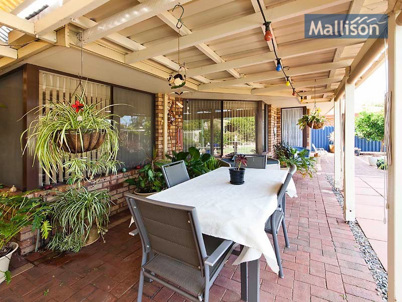 25 Bardwell Street, Thornlie WA 6108