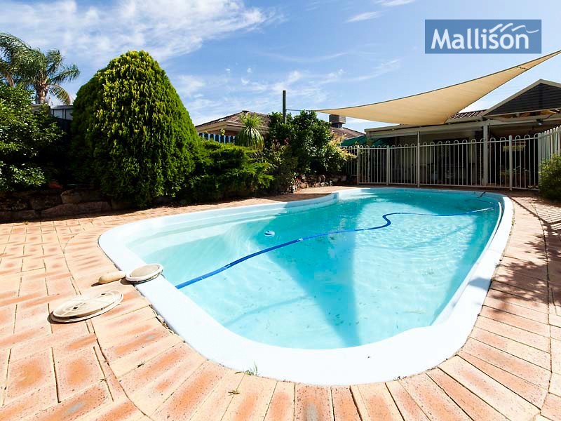 25 Bardwell Street, Thornlie WA 6108