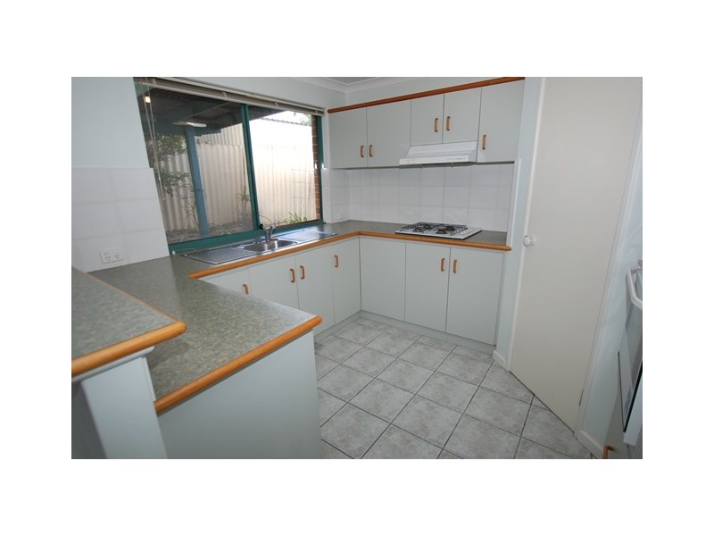 4/157 Lawley Street, Yokine WA 6060