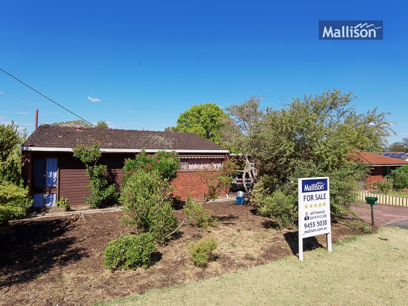 42 Tullamore Avenue, Thornlie WA 6108