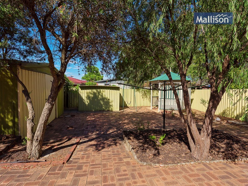 42 Tullamore Avenue, Thornlie WA 6108