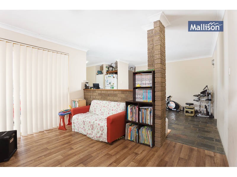 42A Urbahns Crescent, Bateman WA 6150