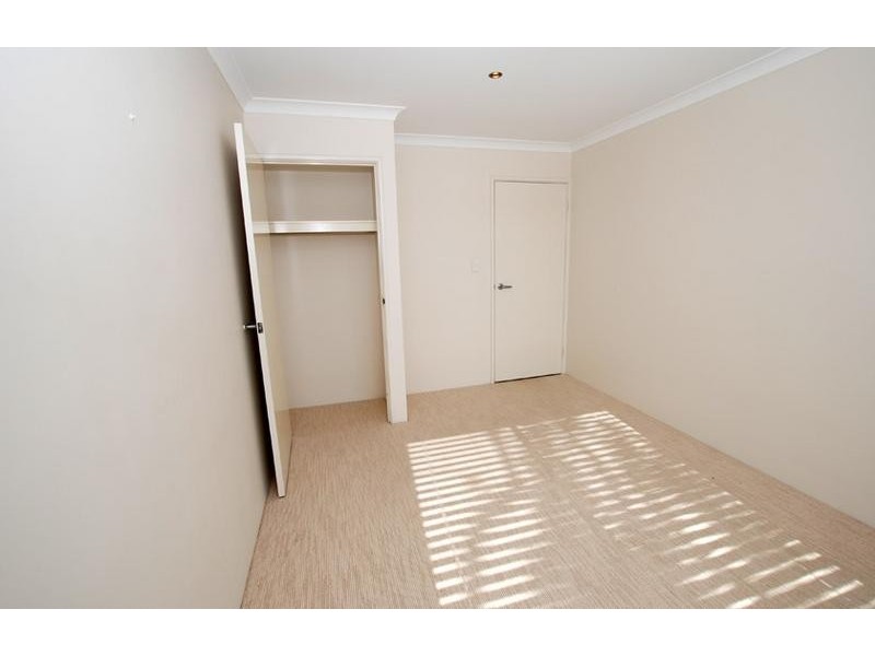 18 Warrington Road, Byford WA 6122