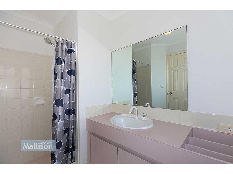 61 Forest Lakes Drive, Thornlie WA 6108