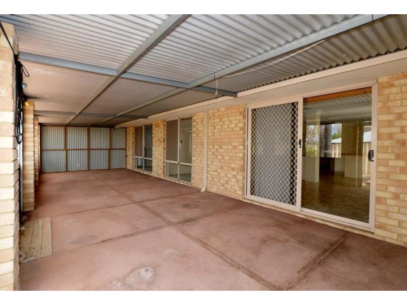 3 Moldern Place, Huntingdale WA 6110