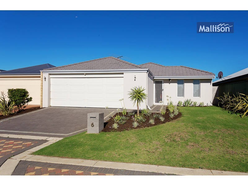 6 Tangier Parkway, Port Kennedy WA 6172