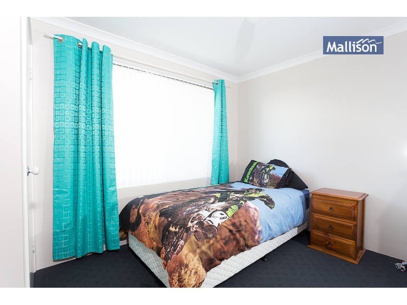 6 Tangier Parkway, Port Kennedy WA 6172
