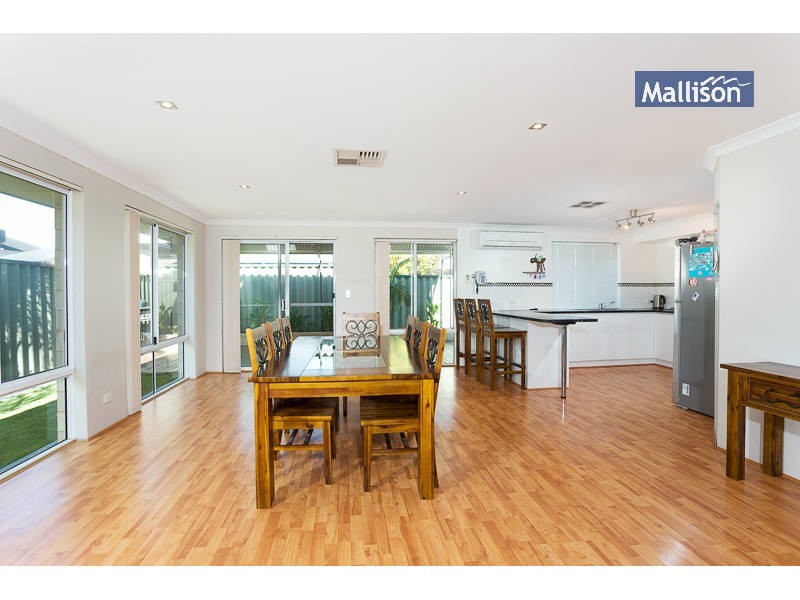 6 Tangier Parkway, Port Kennedy WA 6172