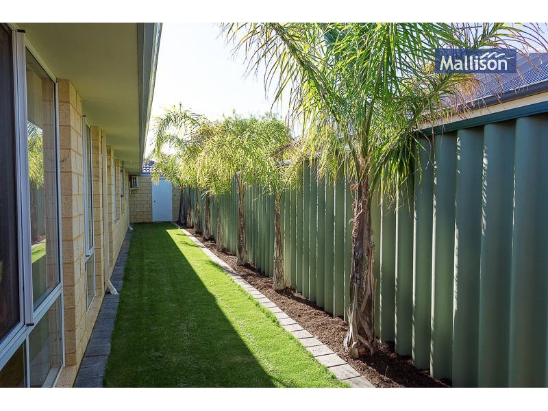 6 Tangier Parkway, Port Kennedy WA 6172