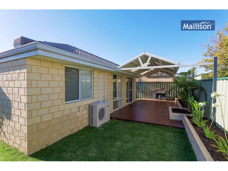6 Tangier Parkway, Port Kennedy WA 6172