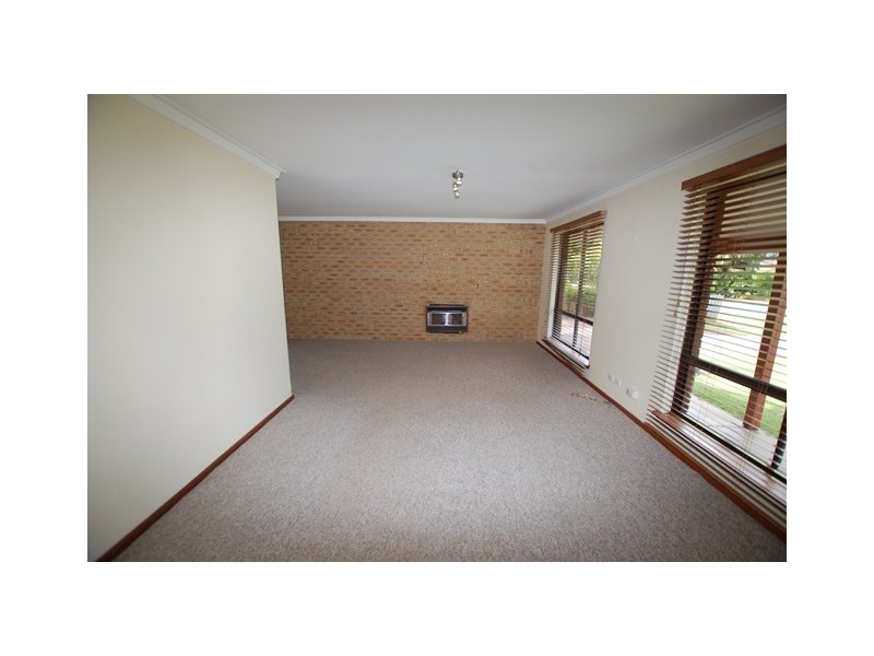 4 Swift Place, Willetton WA 6155