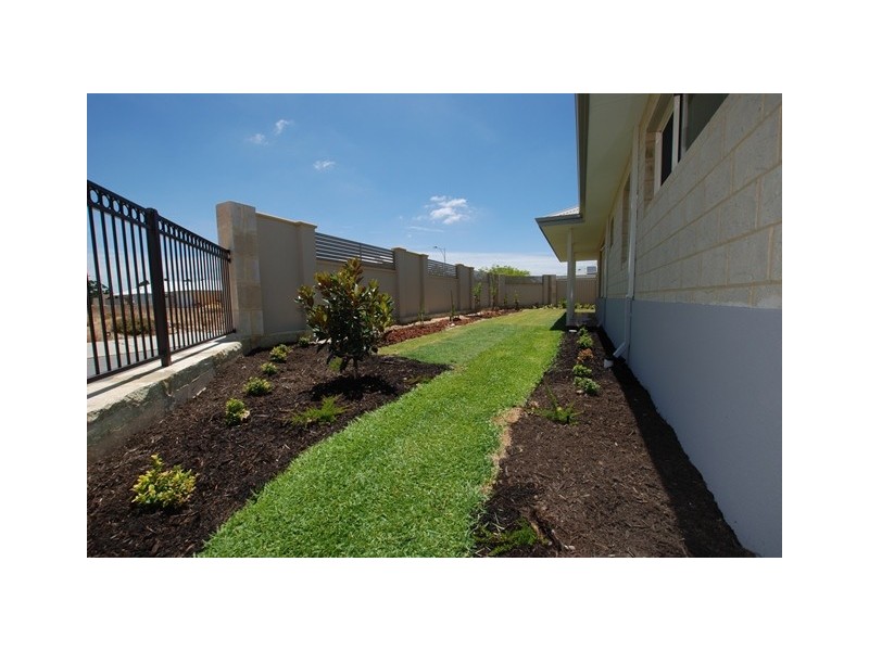 1 Pricklybark Street, Harrisdale WA 6112