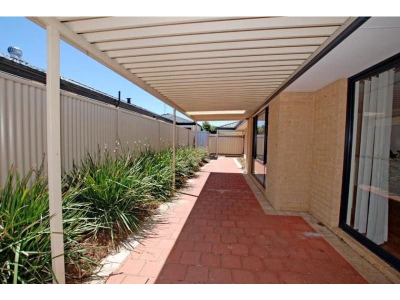 12 Napoleon Way, Bertram WA 6167