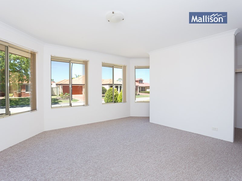 8 Oxburgh Link, Success WA 6164