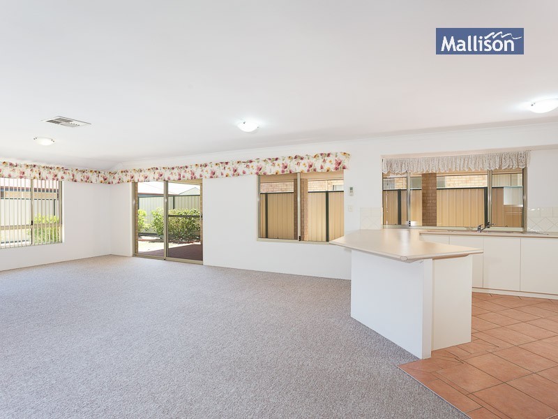8 Oxburgh Link, Success WA 6164