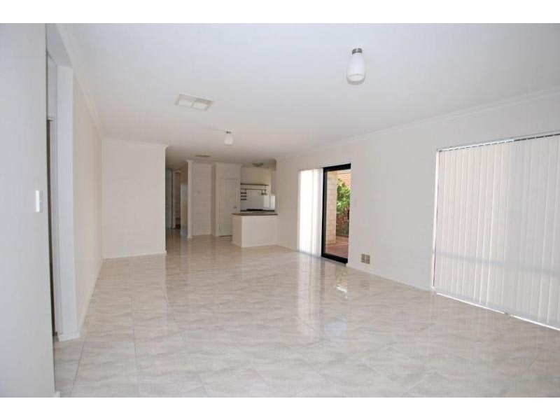 1 Village Lane, Success WA 6164