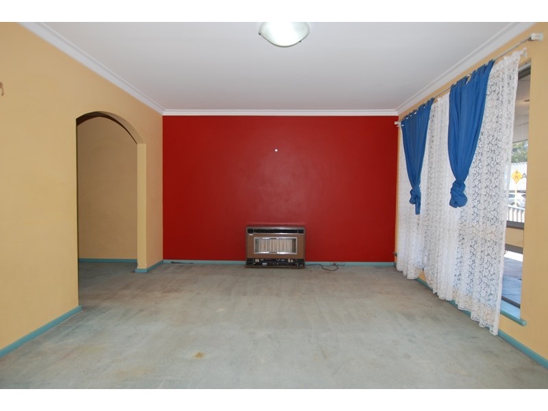 17 Leach Highway, Wilson WA 6107