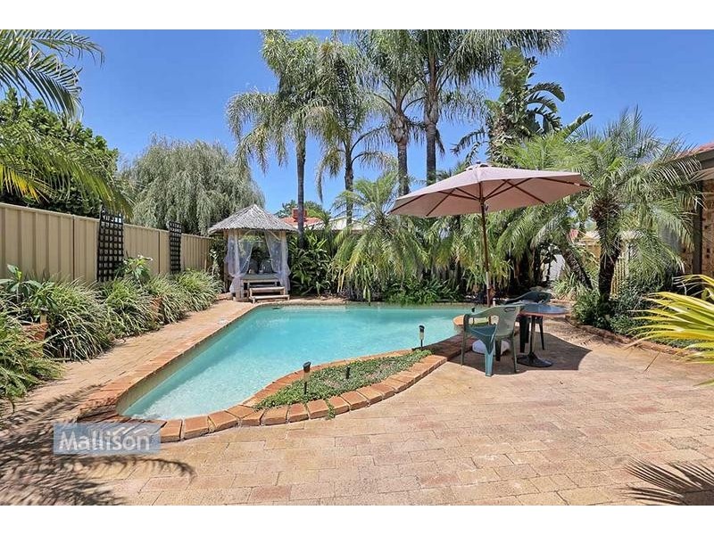 14 Stonecreek Close, Thornlie WA 6108