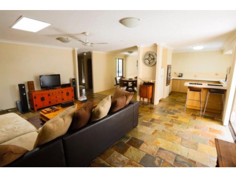 52 Osprey Drive, Yangebup WA 6164